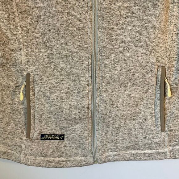 Simply Southern Pebble Knit Vest, Large. Preppy - Picture 5 of 16